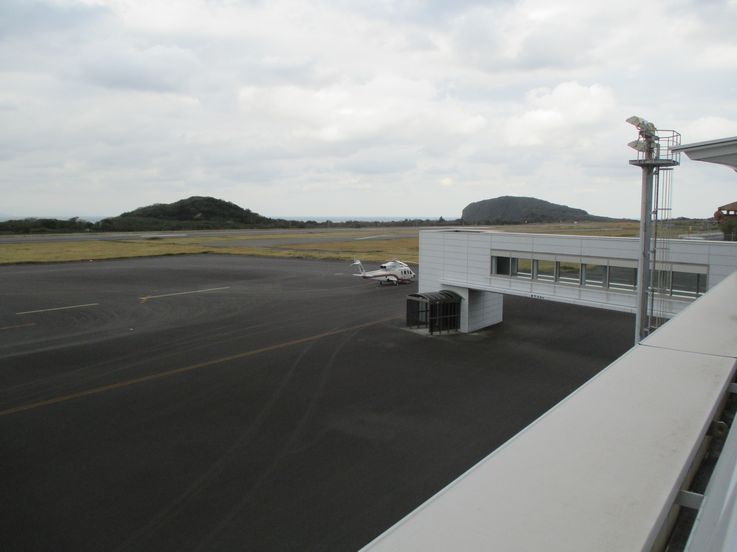 大島空港　送迎デッキからの眺望