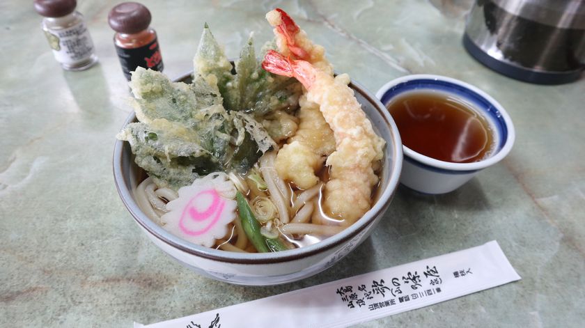 名代 歌乃茶屋　天ぷらうどん