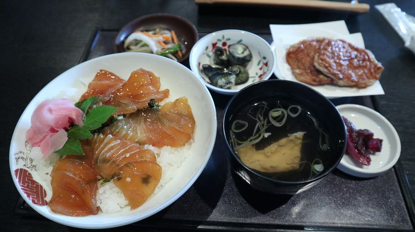 紀洋丸　べっこう丼