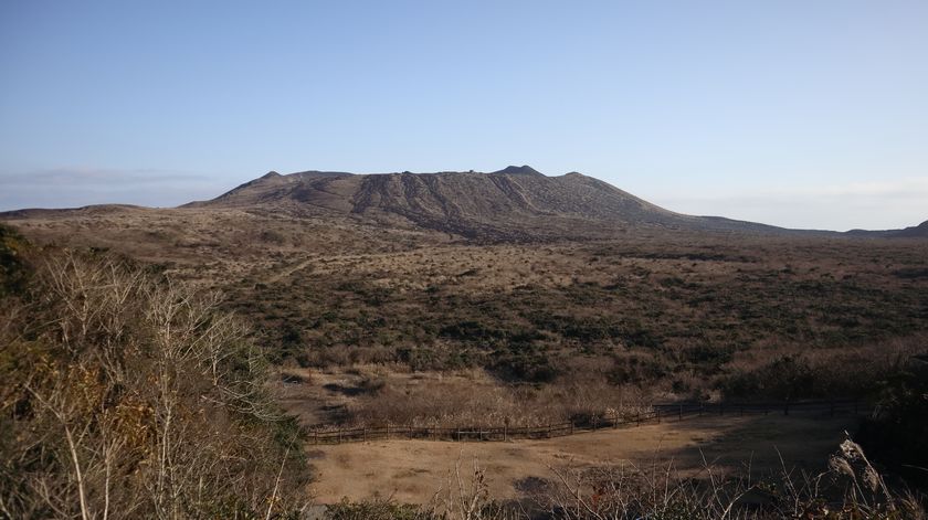 三原山