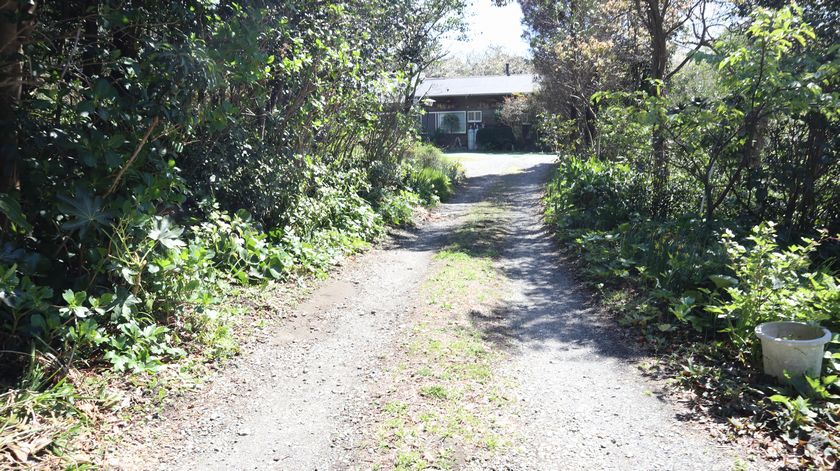 きらく小屋　駐車場から店までの道