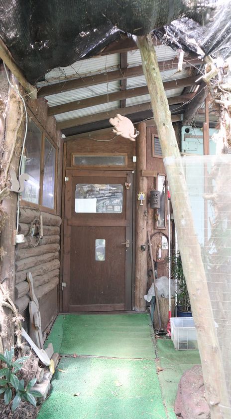 きらく小屋　庭へのドア