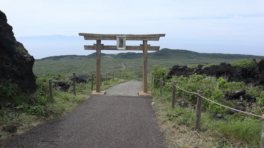 三原山お鉢巡り　三原神社