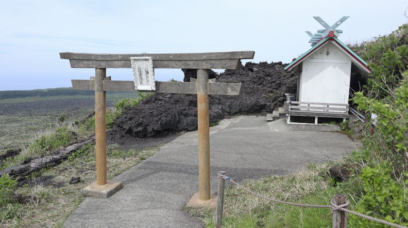 三原山お鉢巡り　三原神社